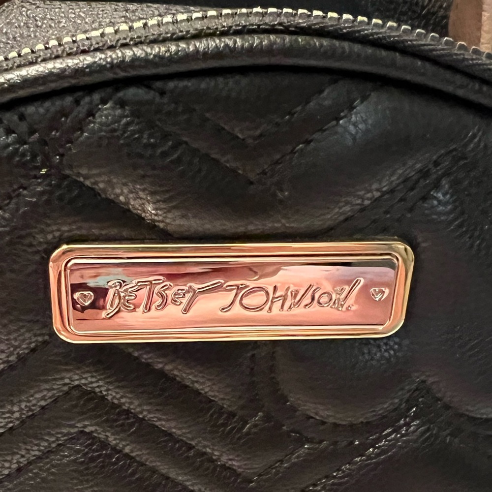 Betsey Johnson Black and Cream Quilted Backpack - Picture 2 of 8